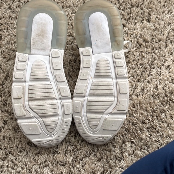 Air max 270 - Picture 3 of 3